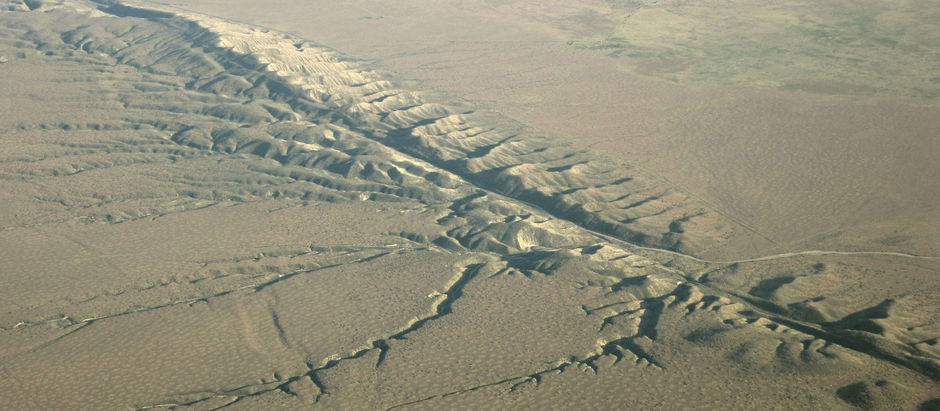 San Andreas Fault - When an Earthquake Strikes