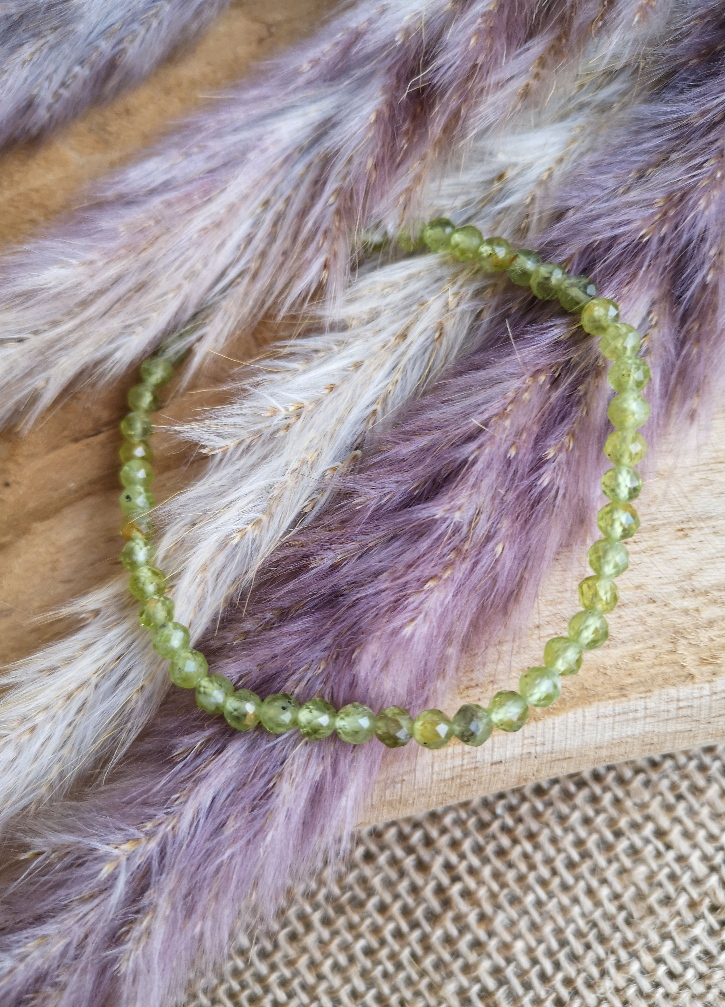Péridot - Bracelet perles facettées 4mm