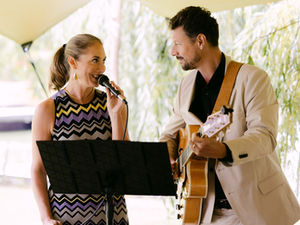 How to choose the perfect live band for your wedding