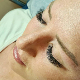 Emmanuelle Helena Lash Extensions Perth.