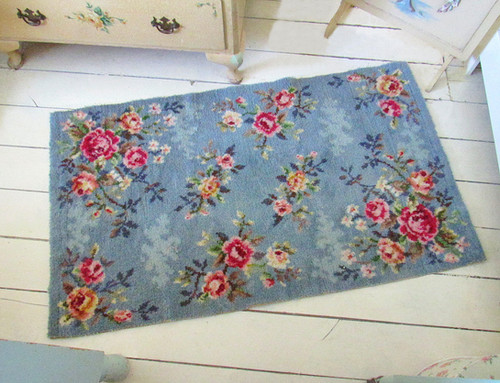 Blue Floral Axminster Rug | vintage-interiors