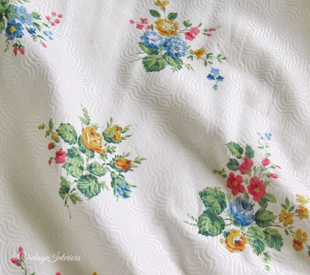 Vintage Colourful Posies Bedspread Floral