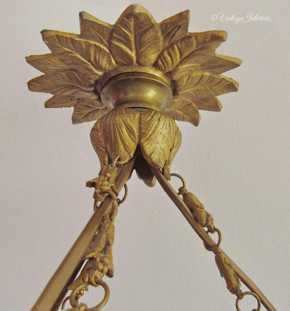 French Bows Ormolu chandelier ceiling rose