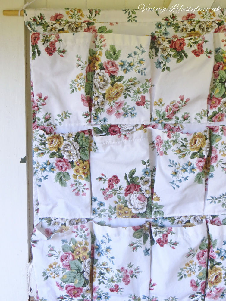 Thumbnail: Large size hanging organiser floral vintage