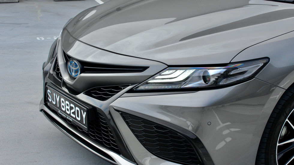 Toyota Camry 2.5 Hybrid Review Singapore 2021