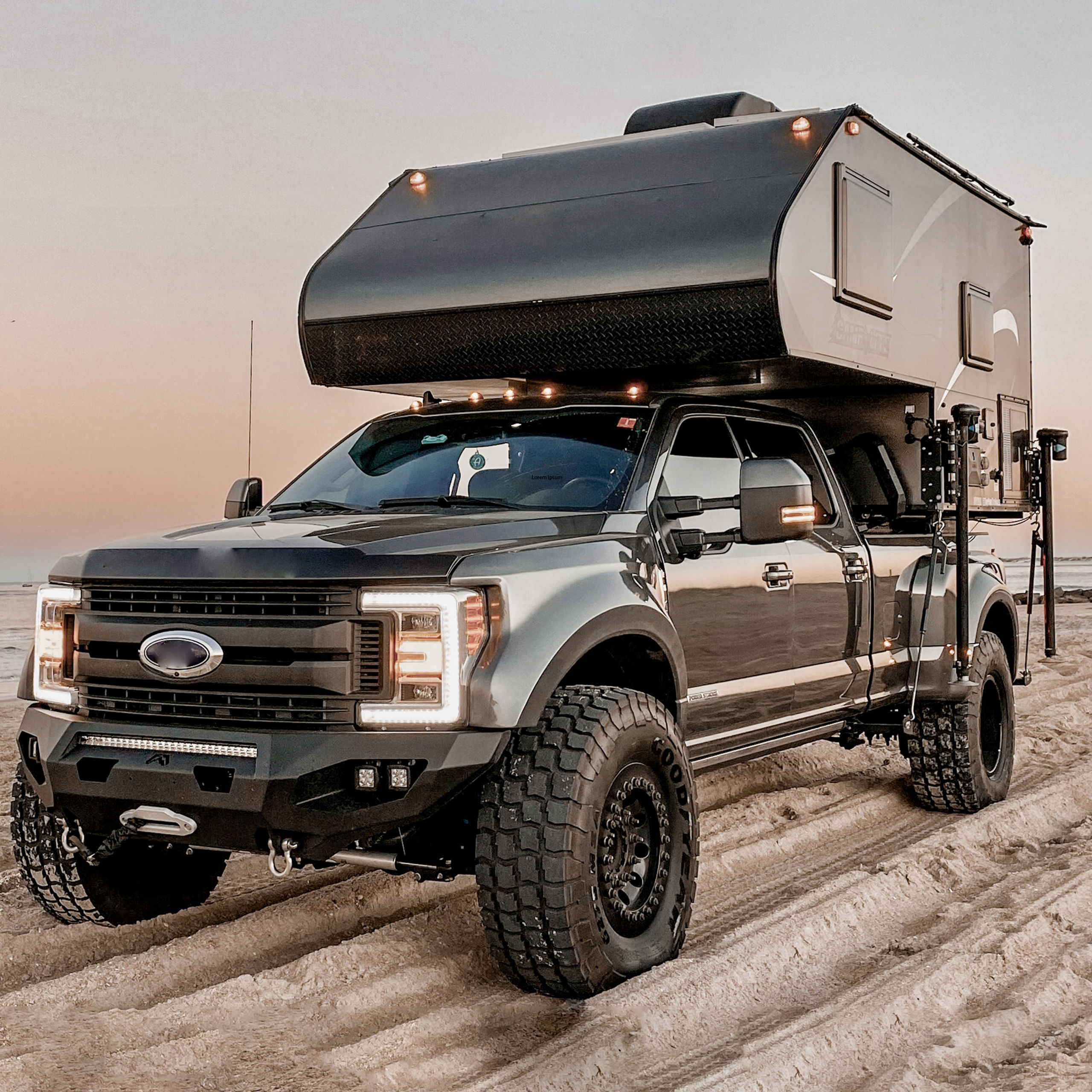 Luxury 4X4 Truck Camper With LED Lights Bed Camping RV Pickup Truck Travel