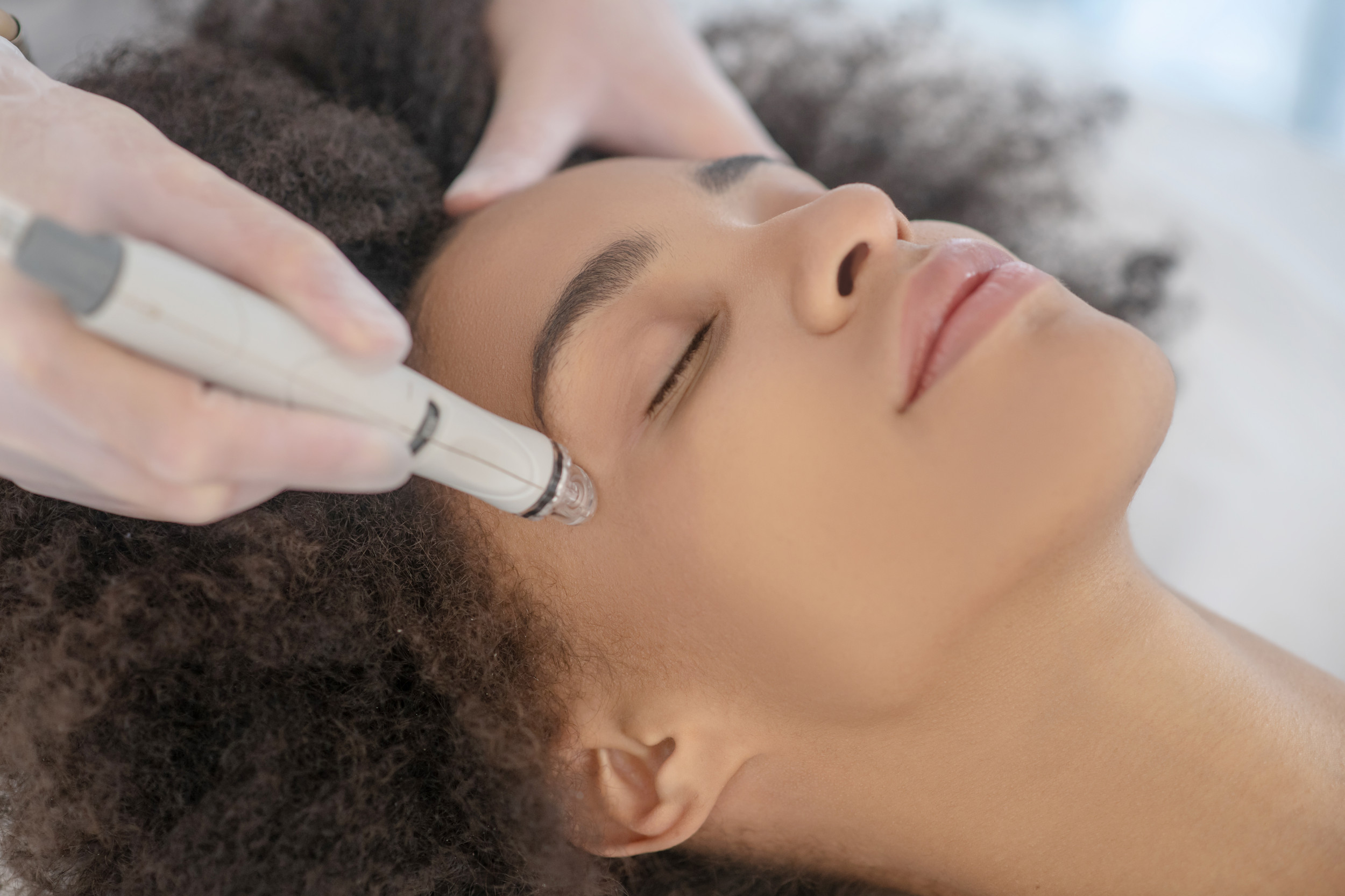 Gevoelige Huid Verbeteren - Huidtherapie - Gezichtsbehandelingen voor gevoelige huid - SoCleanClinic.be thumbnail