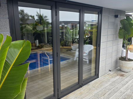 3 Ways to Improve Indoor Outdoor Flow in the Bay of Plenty This Summer