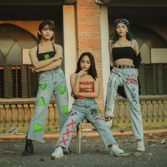 CLOTHING LINE 3
