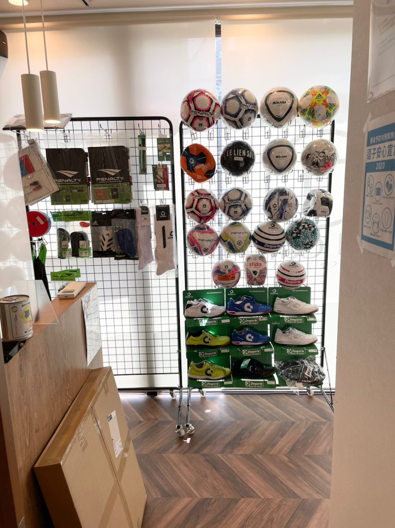 8 21 土 サッカー フットサル専門店カルチョ逗子リニューアルオープン