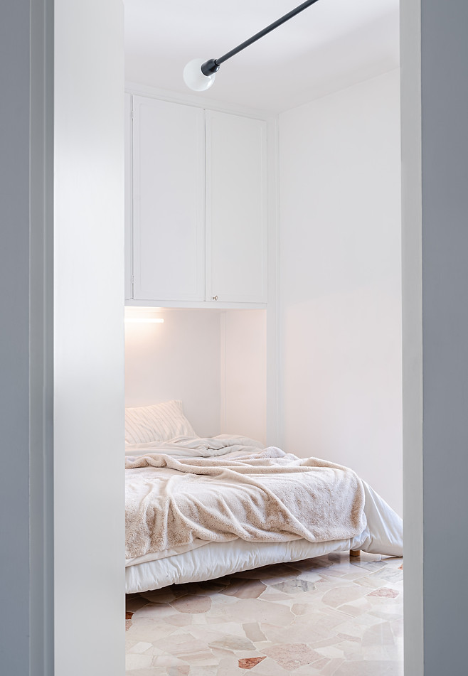 Corridor+Bedroom_04.jpg