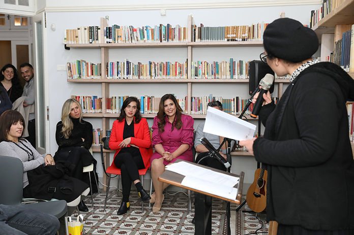 אסתי שושן השקת ספר שירה (27).jpg