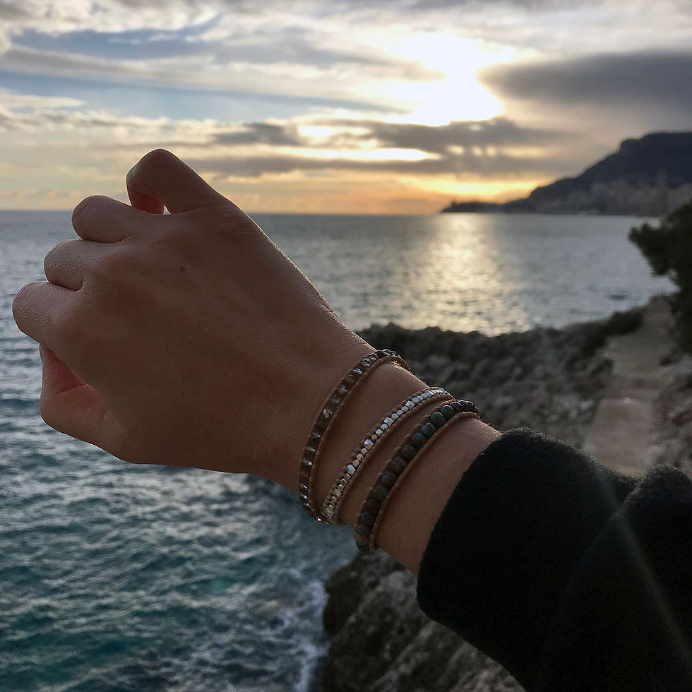 Miniature : Bracelet EFERA Wrap Vintage cuir pierres naturelles porté