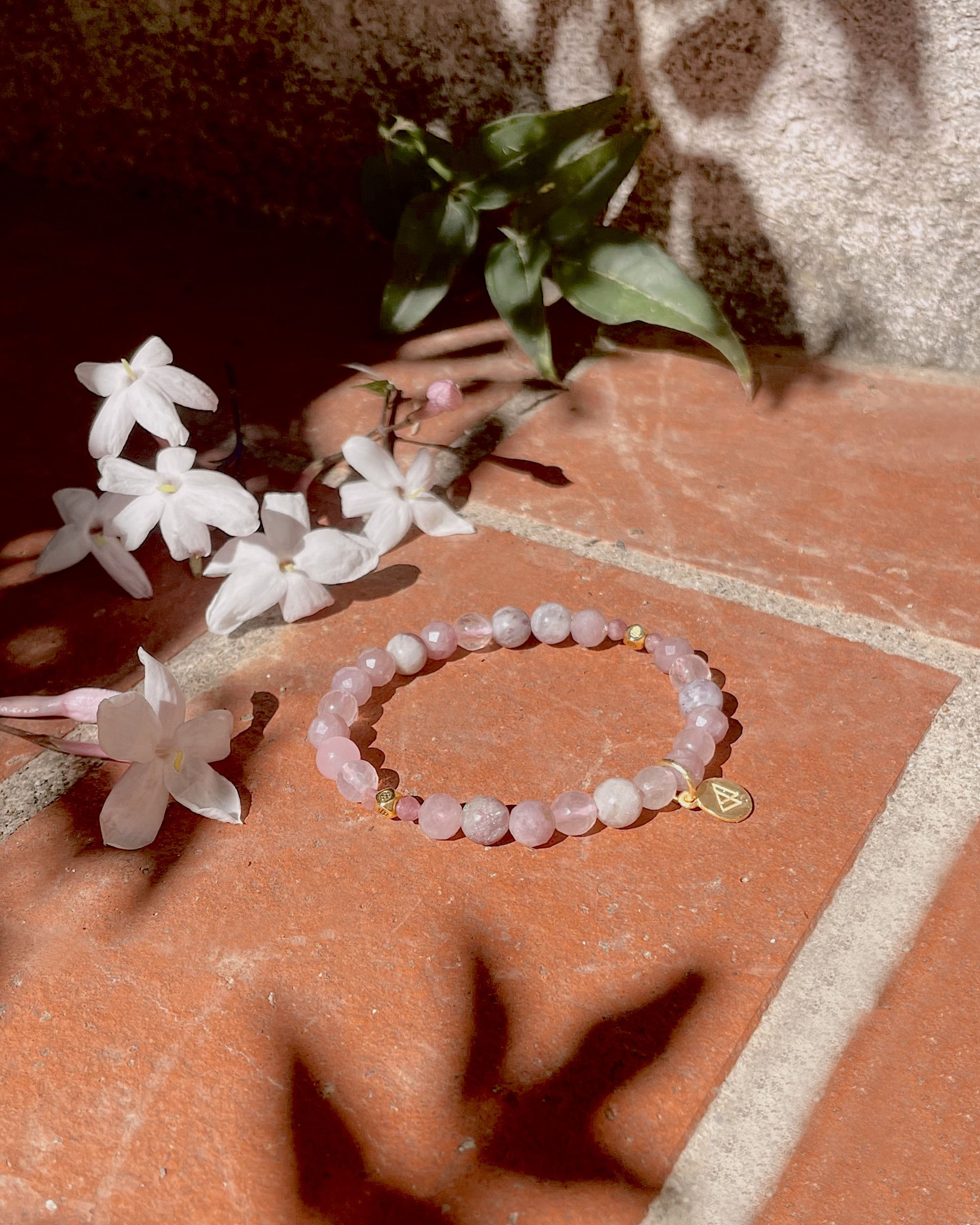 SAKURA - Bracelet en pierres naturelles