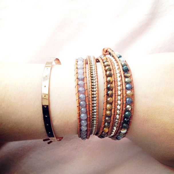 Miniature : Bracelet SWALI Wrap Vintage porté pierres naturelle