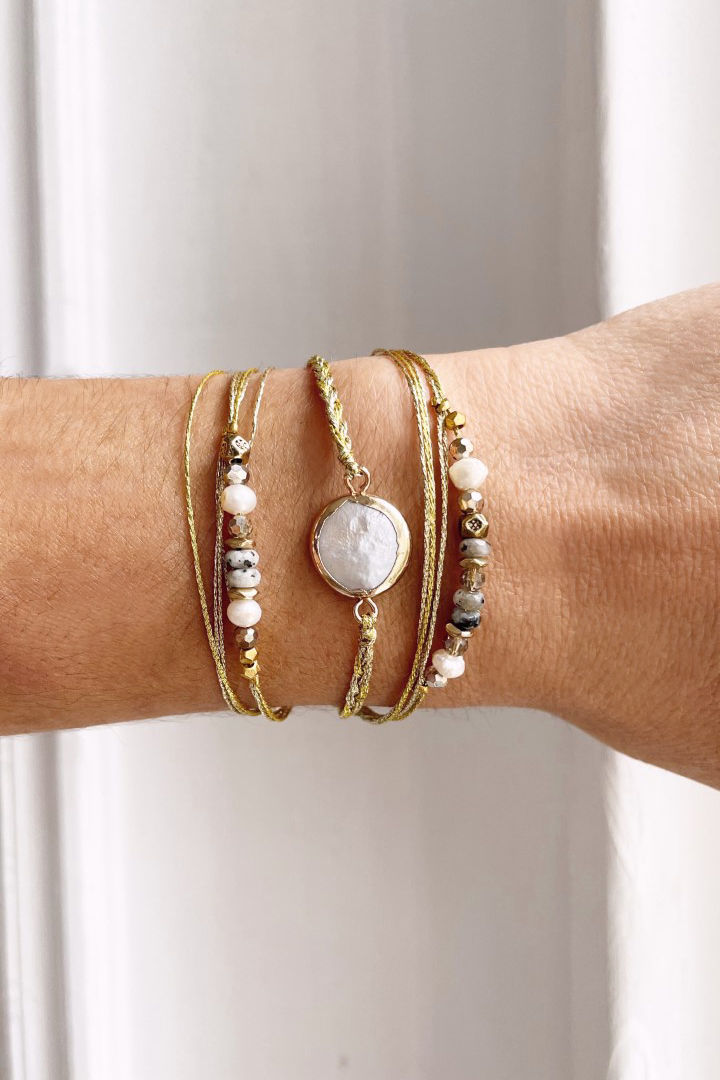Thumbnail: Bracelet Wrap Vintage SOLEIA 3 tours en pierres naturelles porté