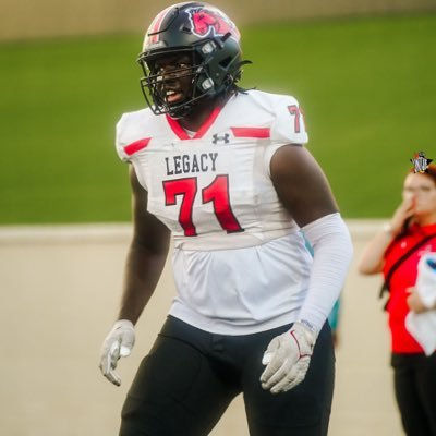 Class of 2026 OL Khalil Sanogo commits to the University of Arizona.