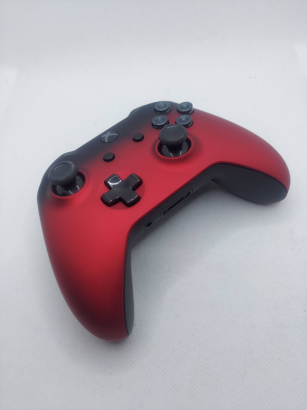 Thumbnail: New Devil May Cry Xbox One Spirit Controller