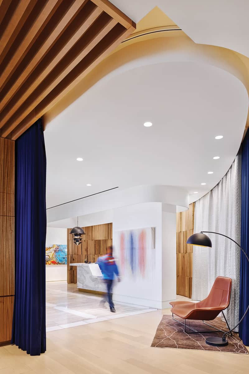 Fifth_West_Interior2