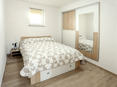 ApartmentHouse_Pool_Sauna_Opatija_Pobri_Matulij_Croatia_Apt2_Bedroom_1.jpg
