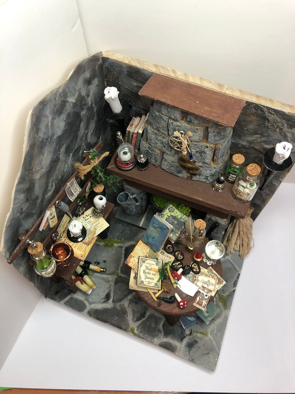 Thumbnail: Witch/Wizard's Cave Book End Miniature Diorama