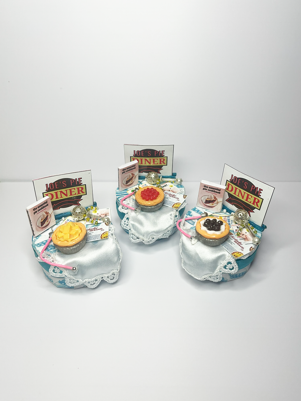 Thumbnail: Waitress Miniature Gift Box