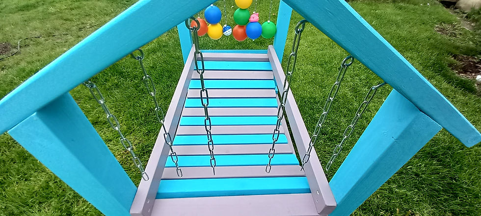 Welpen-Erlebnishaus mit Treppenaufgang % Gitterrost, Welpenspielgerät für Züchter,  cellis-atelier