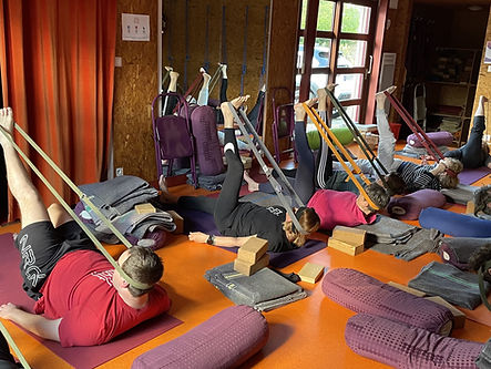 Atelier spécial dos.jpg