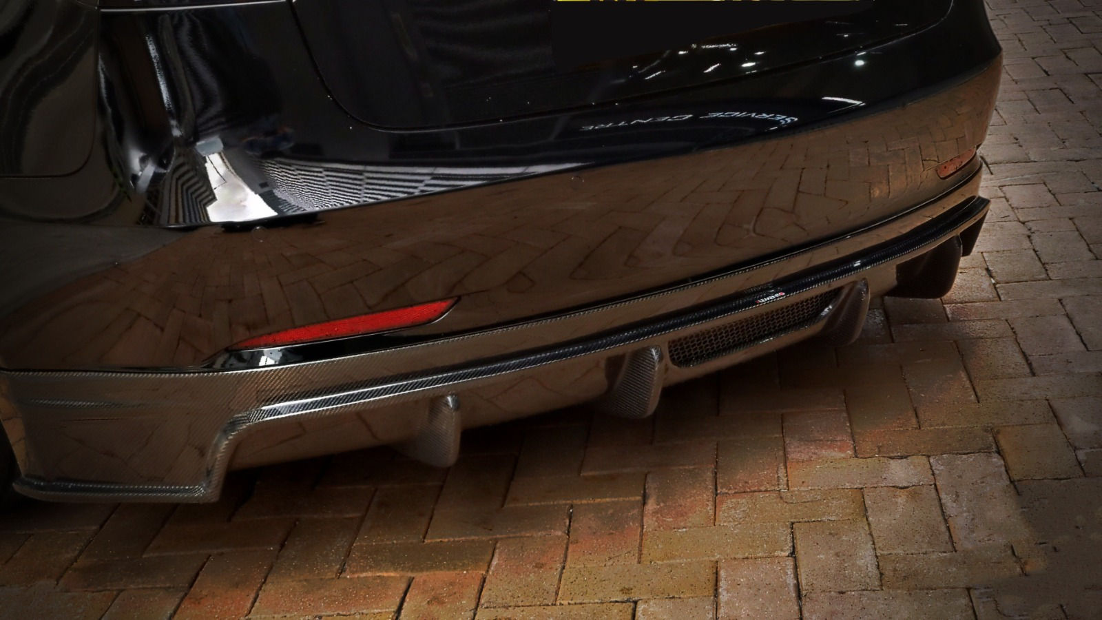 Tesla Model 3 - Rear Diffuser