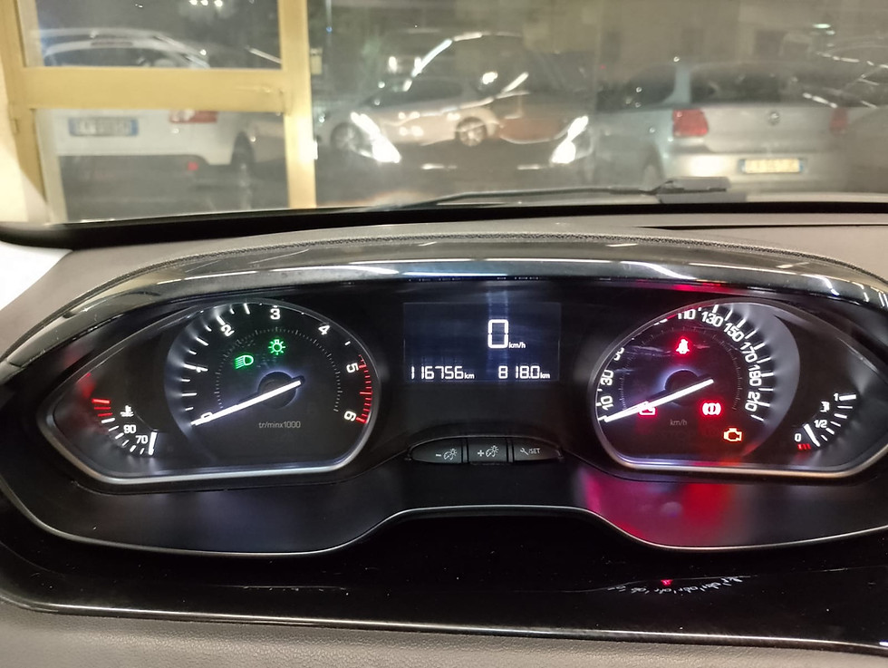 Miniatura: Peugeot 208 Allure Diesel BlueHDi 2017