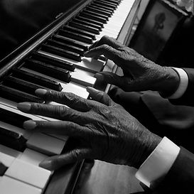 ZS_8.PinetopPerkins'Hands.jpg