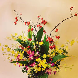 どんなスタイルにも答えられるフローリストに。さ、行きますか。新しい世界に。_#秋  #世界 #would #蘭 #花 #flowerart