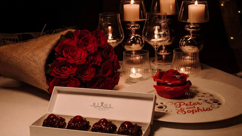 فندق وأجنحة ريكسوس النخلة دبي يعلن عن تجارب خاصة تجمع بين النكهات واللحظات الاستثنائية في يوم الحبّ