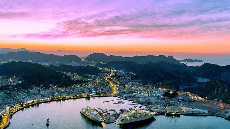 خبراء في الاقتصاد: الخطة الخمسية الـ 11في عُمان مرحلة جديدة لصنـاعـة النمـو الاقتصادي