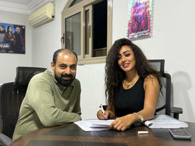 ندى بهجت توقع عقد مسلسل السرايا الصفرا