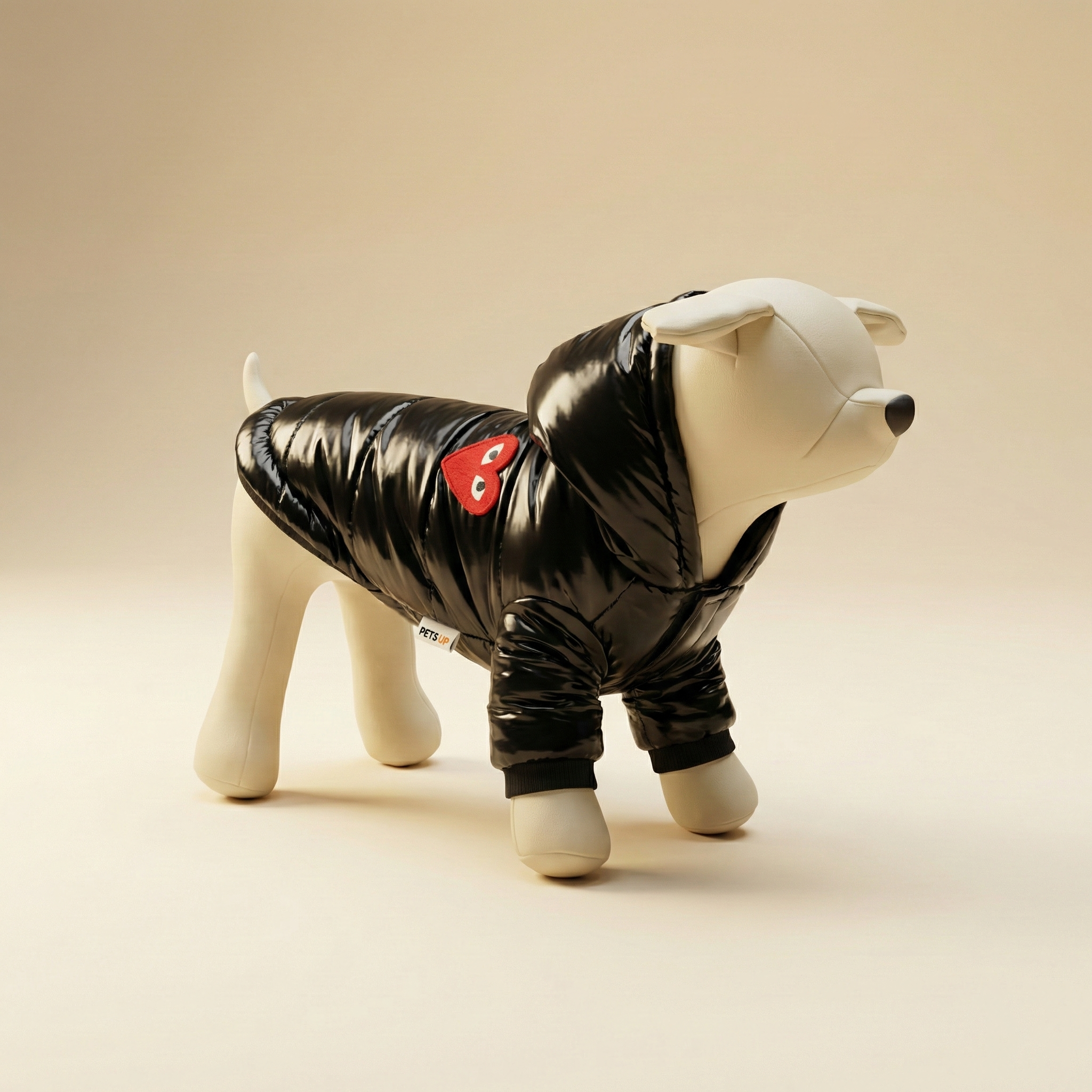 შავი ქურთუკი წითელი გულით