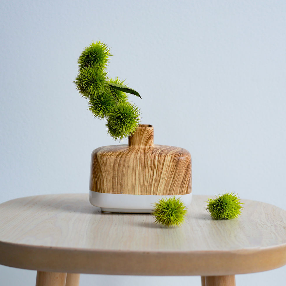 サムネイル： 木目調の陶器花瓶(角)