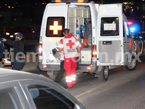 Atropellan a hombre y queda grave en el Periférico de la Juventud y Teófilo Borunda