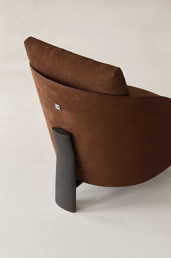 Cierre 1972, Caterina armchair