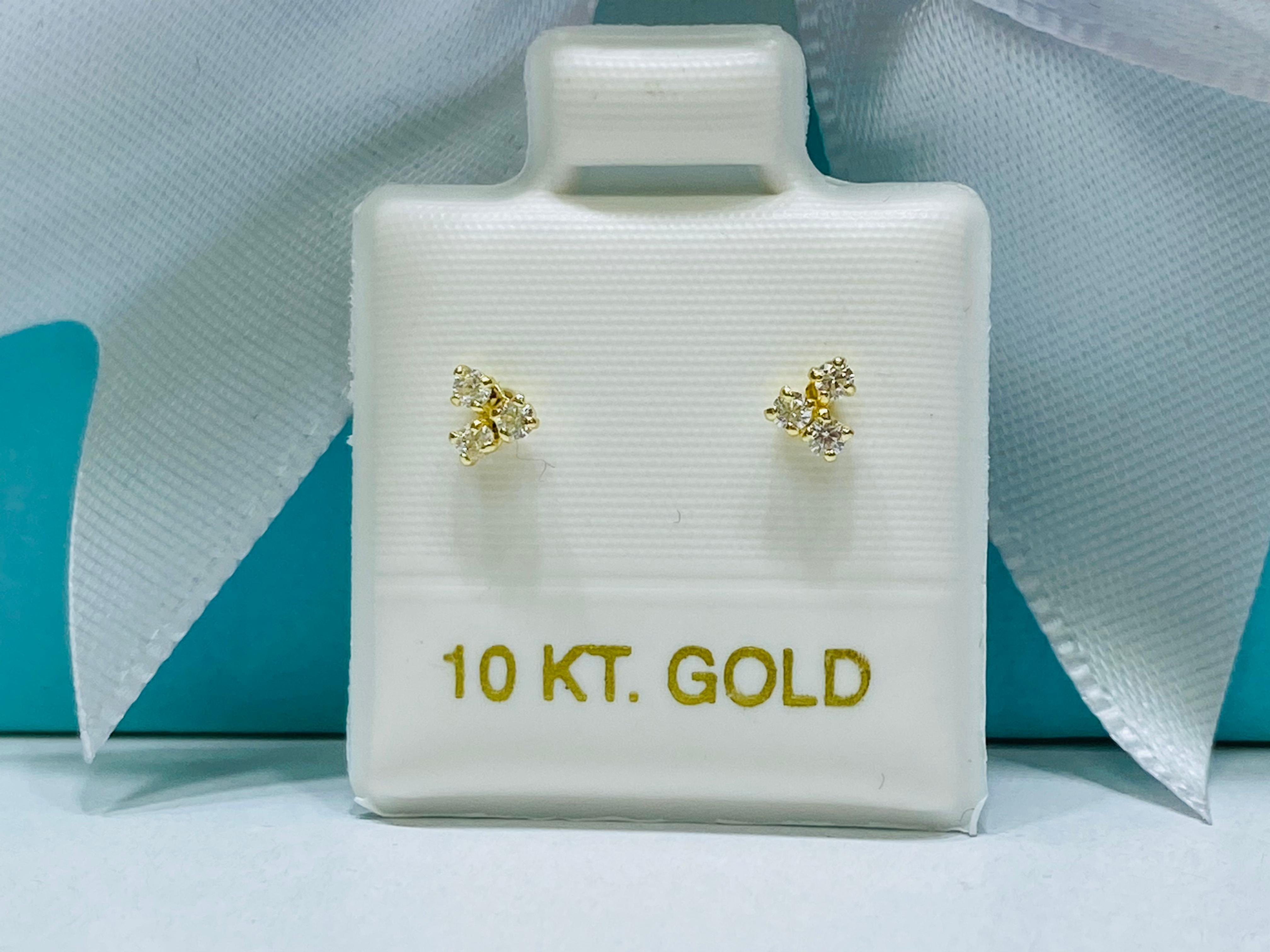 BOC359 Broquel Oro 10k trébol Zirconias montadura 5mm