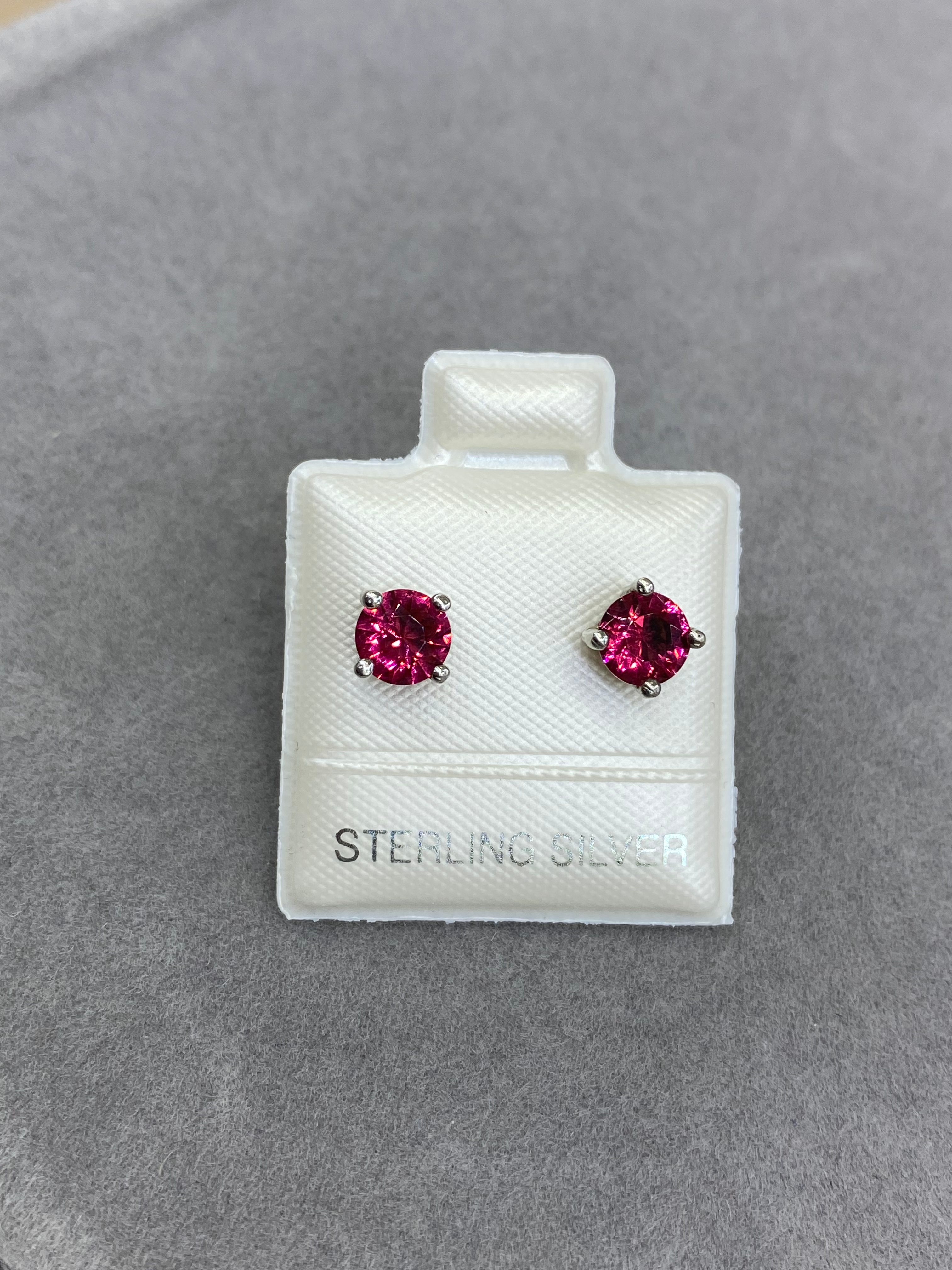 1EA101968 Aretes Plata Zirconia rojo Ruby Creado