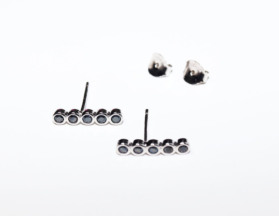 Miniatura: EB1006 Aretes Barra 5 Czs Negras Plata .925 Baño Rodio