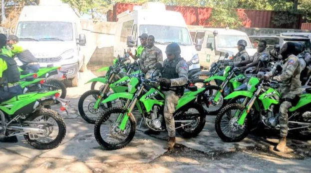 Sécurité : le Canada et l’OEA remettent des motos à la PNH