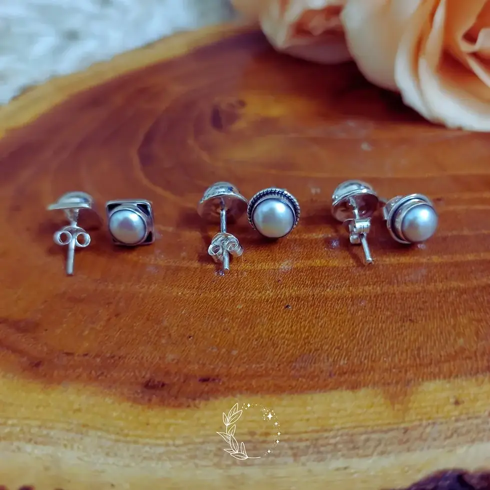 Thumbnail: Square studs
