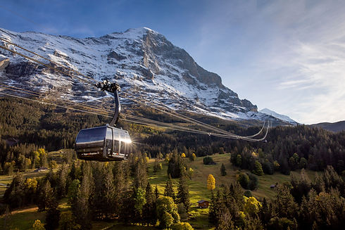 Eiger-Express-Grindelwald-Eigernordwand-Nahansicht-Reflektion-Sonne-Key-Visual.jpg