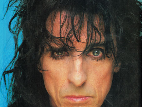 Alice Cooper (June 1991) “HEY STOOPID!” – The Sensational Return of the Original Agent Cooper – Metal Hammer (UK)