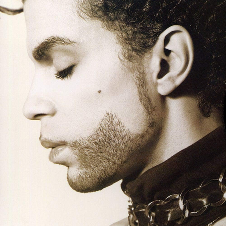 Prince (June 8, 1999) “The Hits Collection” – Paisley Park / Warner Reprise Video