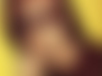 Elton John: "Elton's Rocket Man" Portrait (1972)