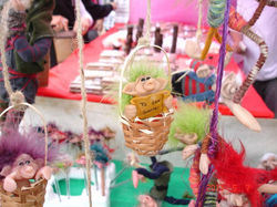 224232_2057496914698_6744160_n