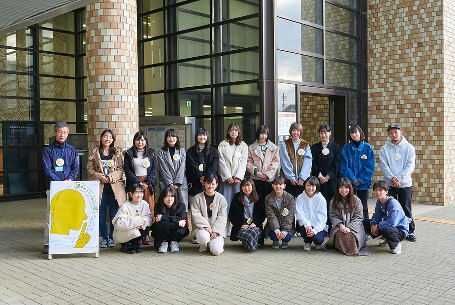 LINE_ALBUM_図書館ではお静かに展_220121_5.jpg